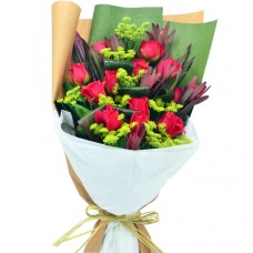 Valentines Day 12pcs Roses Bouquet