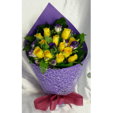 One Dozen Yellow Roses Bouquet